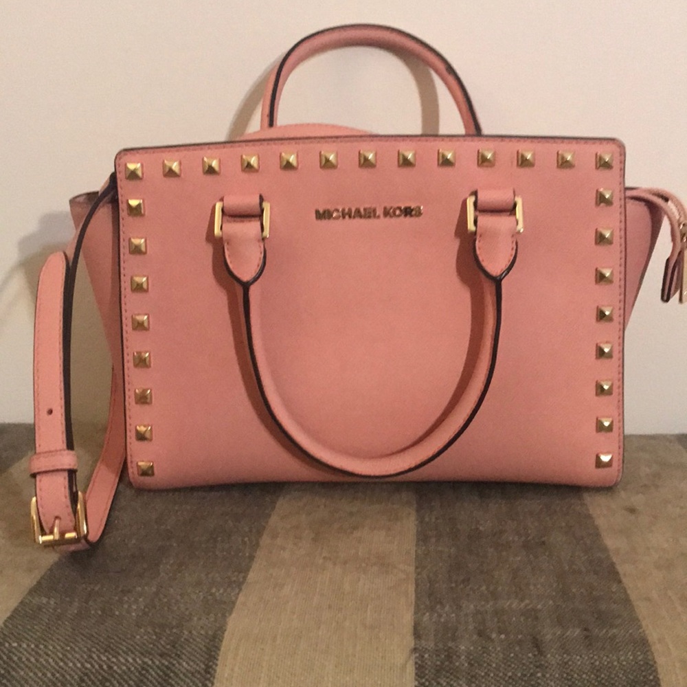 Baby pink 💕 Michael Kors bag